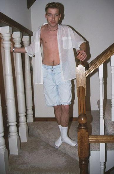 16P spicy twink tender striptease home private photos