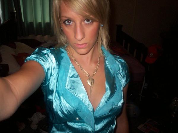 16P Hot curly blonde shows off her bouncy tits