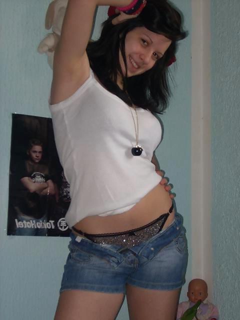 25P Queens in jeans LIX