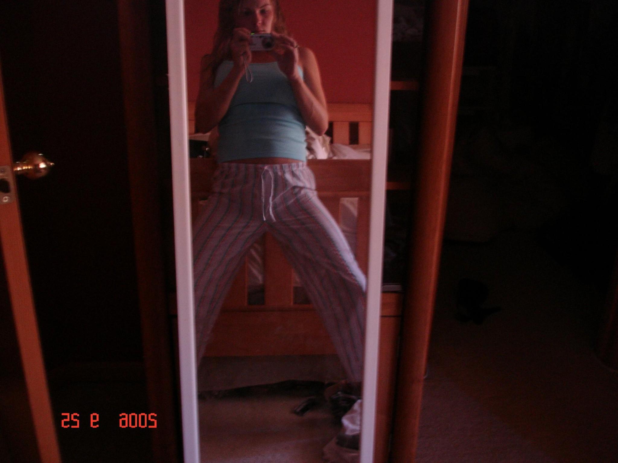 15P Mirror chick selfshooting