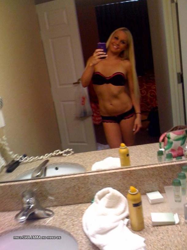 15P Mirror chick selfshooting part 2