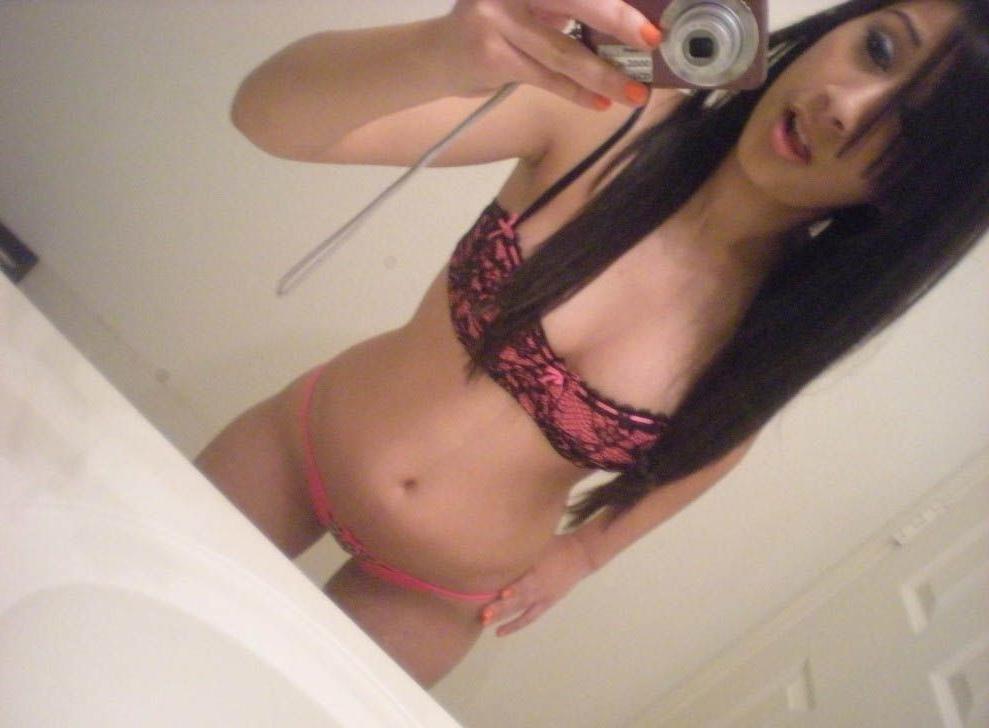 15P Mirror chick selfshooting part 2