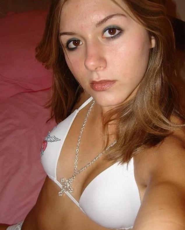15P Mirror chick selfshooting