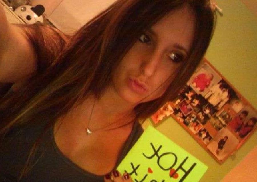15P Mirror chick selfshooting