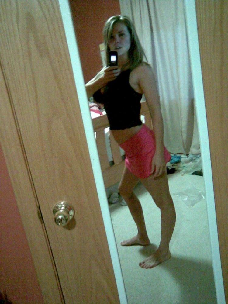 15P Cute cheerleader