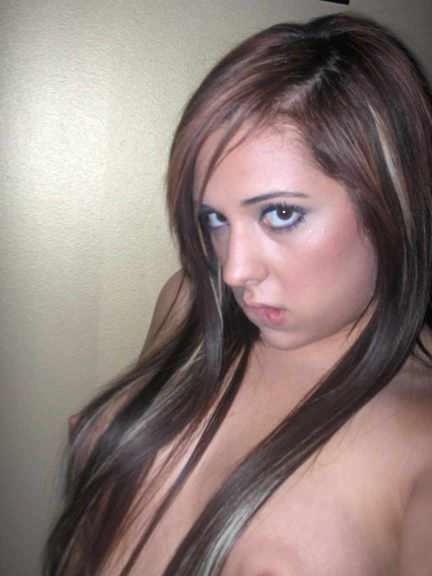 15P Cute cheerleader