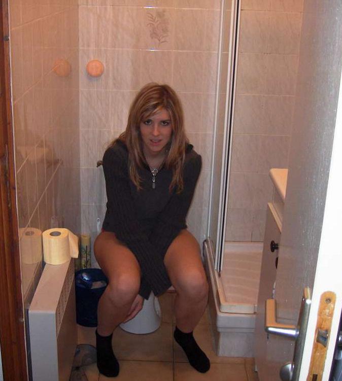 15P Hot and sexy photos of a curvy babe