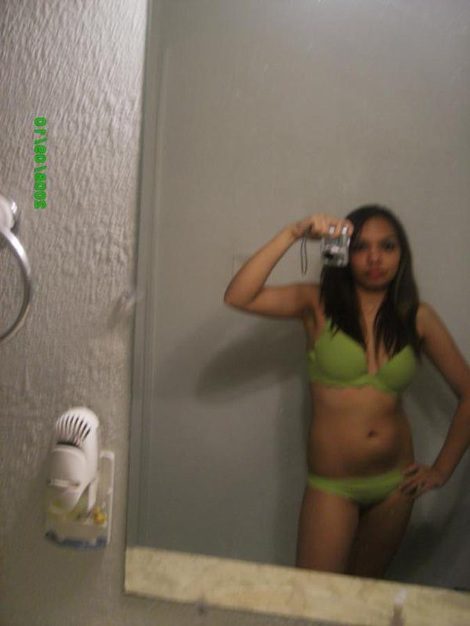 16P Horny Latina mirror self pics naked