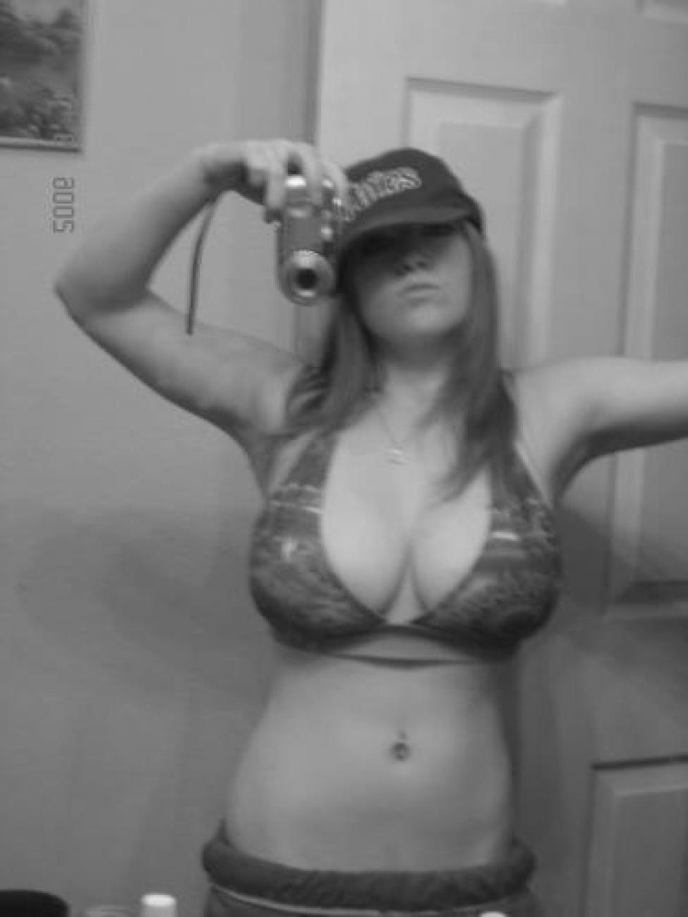 16P Pictures of a kinky farm girl with large titties
