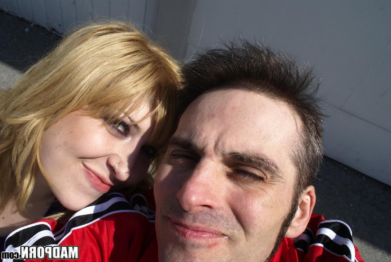 15P Real amateur couples pawn their sextapes