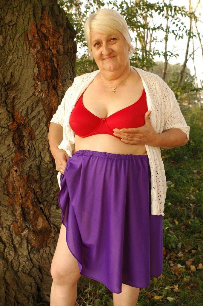 13P old fat granny nailed in the forest