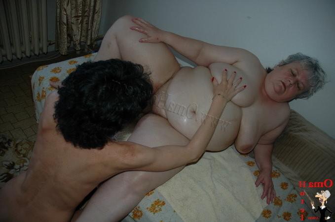 10P bbw lesbian granny fun