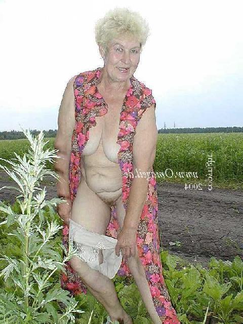 16P Original Grannys and Omas