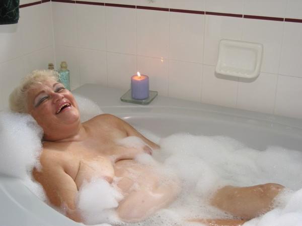 15P Granny in bathroom
