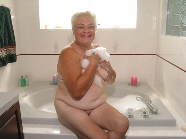 15P Granny in bathroom