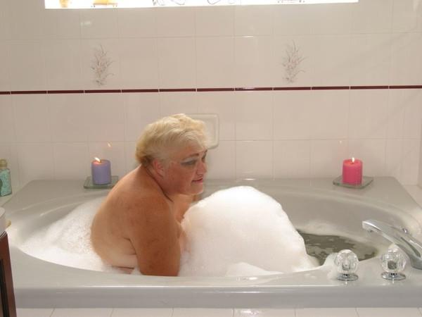 15P Granny in bathroom