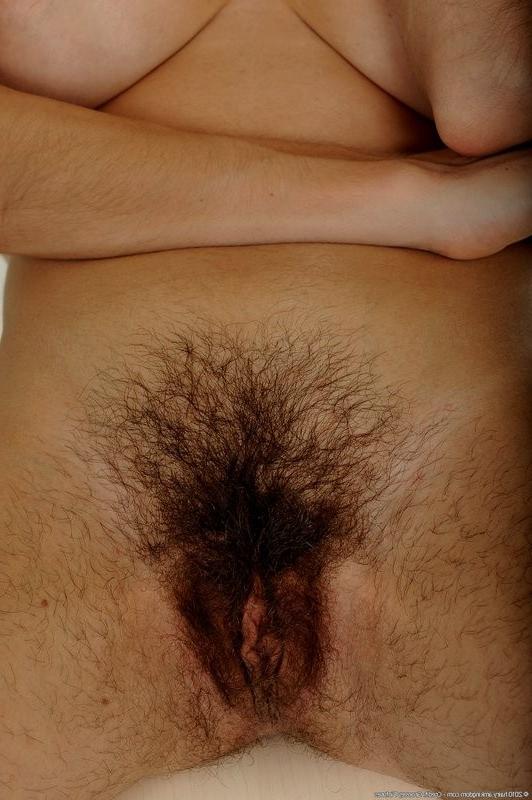 15P long haired Abbey shows off her natural goodies