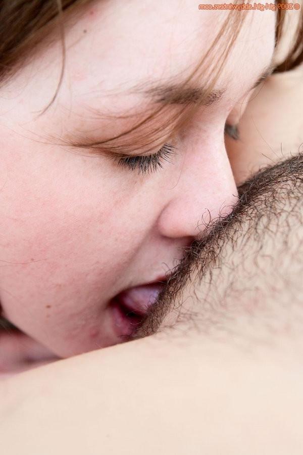 15P All Natural Lesbian Amateurs Getting Each Other Off