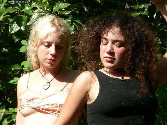 16P Hairy Oregon Hippie Chicks Play Naked Outdoors in the Woods