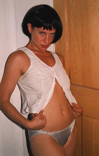 15P dark haired girl with full muff