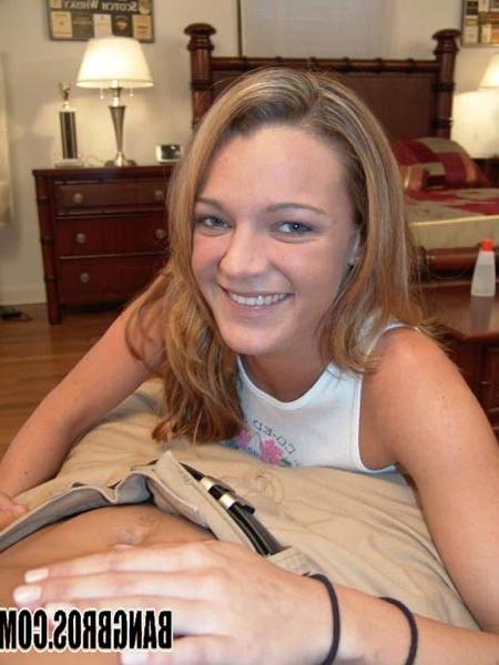 14P Tight ass babe rubbing her ass on a cock