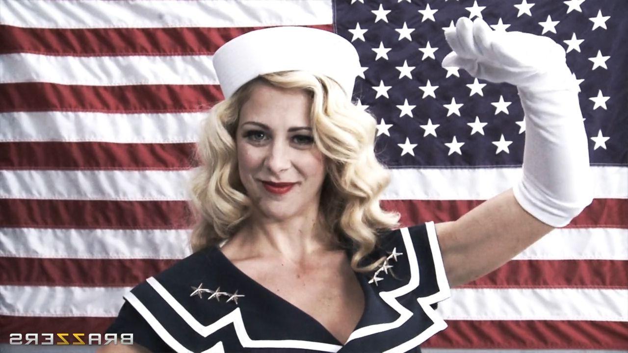 16P Cherie Deville wants to join the army