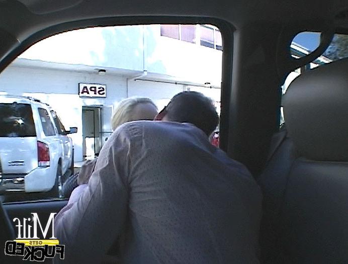 15P A cheating milf slut gets dropped off at the beauty salon to meet her lover in t
