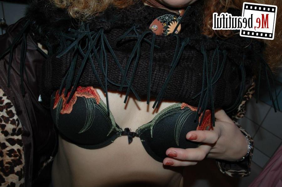 15P Redhead with curly long hair takes spicy pictures of her slim nudity