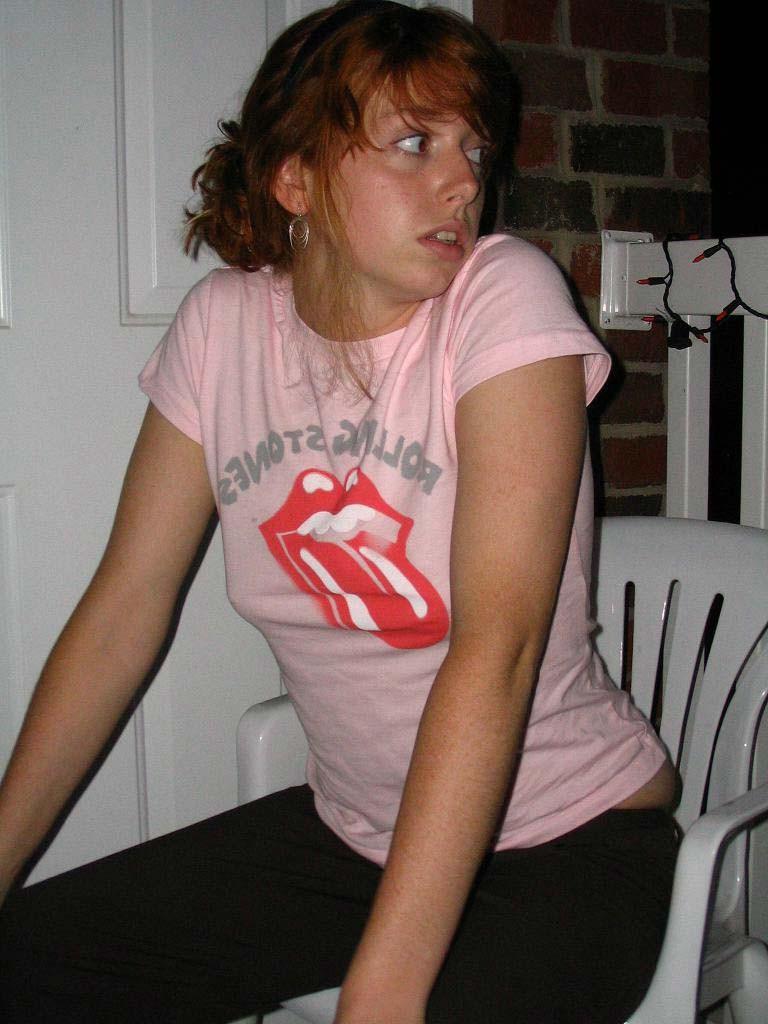 20P Amateur redhead girlfriend giving awesome head