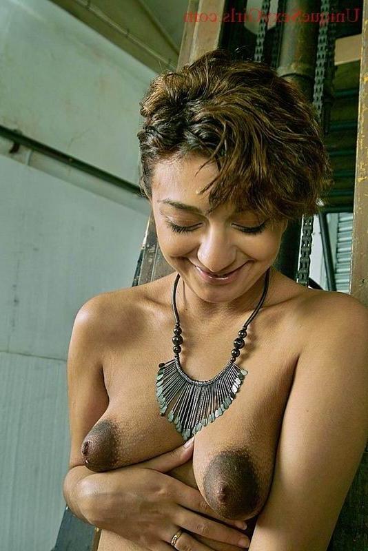 15P dark nippled Arab slut milking her ripe boobs