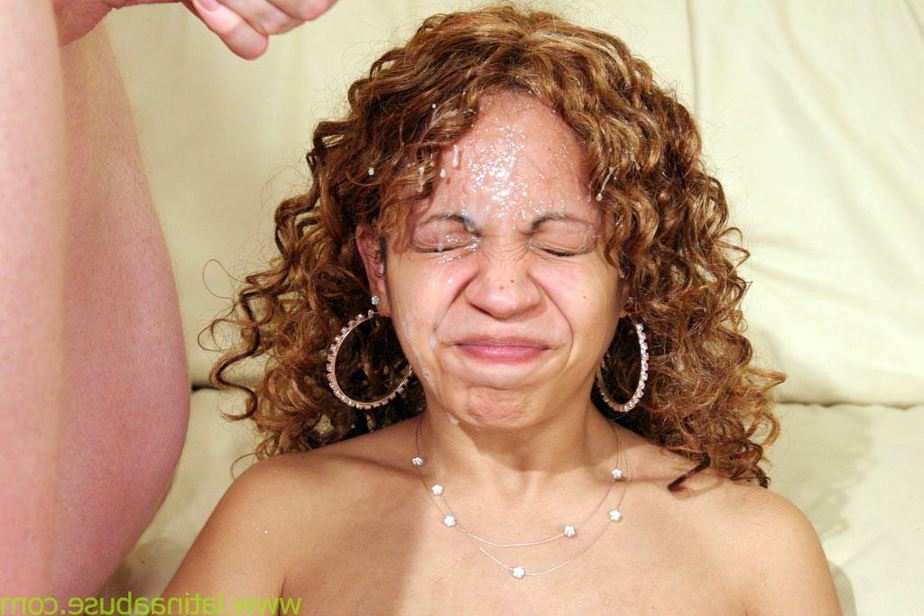 16P Sympatic latina babe is giving head for juicy jizz