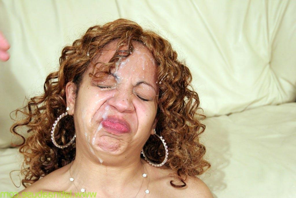 16P Sympatic latina babe is giving head for juicy jizz