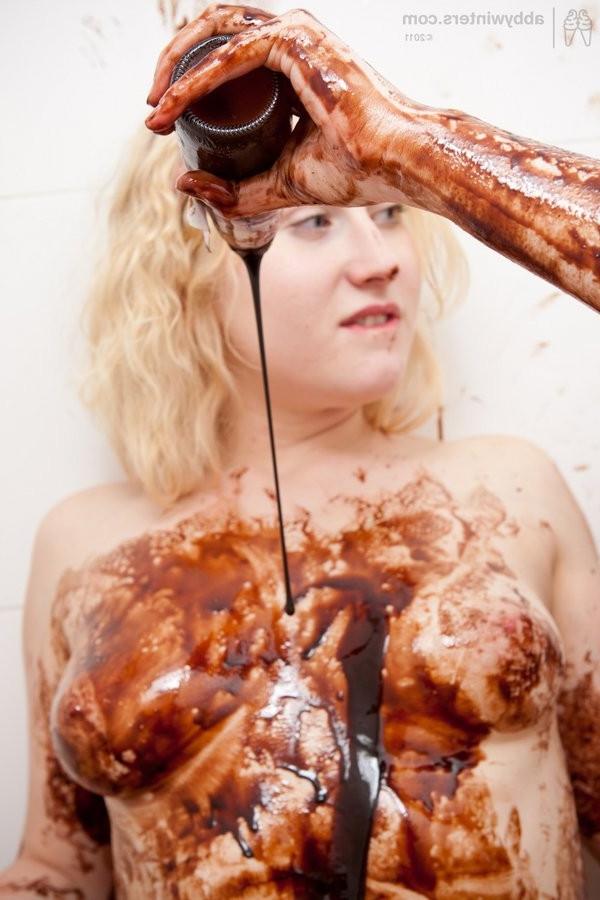 15P Two Lesbian Amateurs Having Fun With Chocolate Sauce