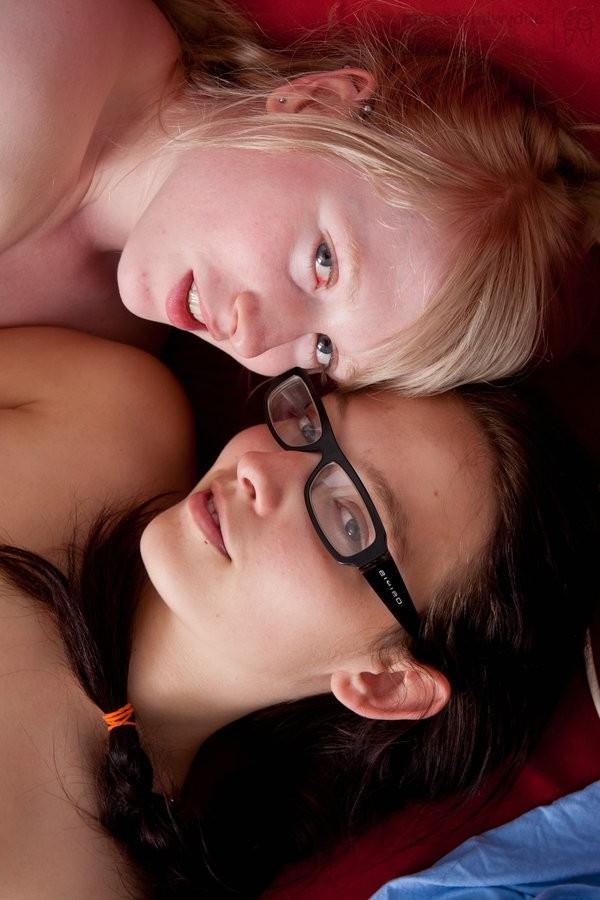 15P Amateur Lesbians Slowly Undress And Get Each Other Off