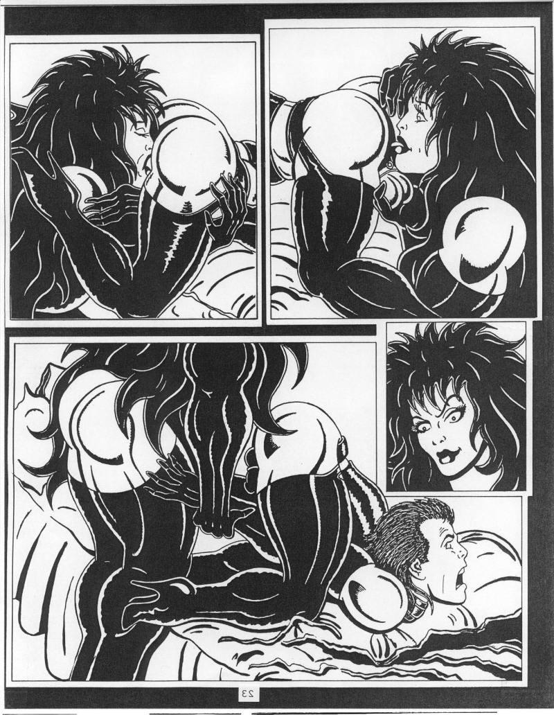15P extreme muscular lesbian mistress in extremes