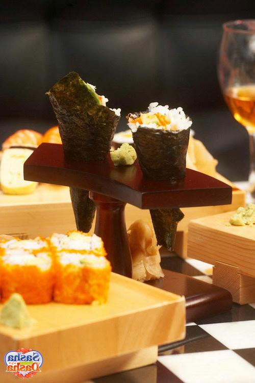 17P Two young lezzies have some very private sushi party