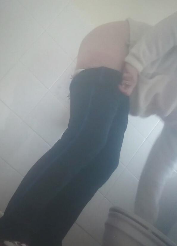 6P Hidden cam (bathroom)