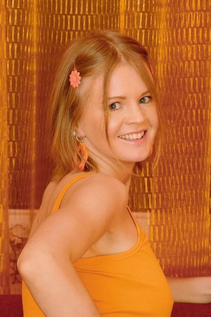 15P Amazing short haired blonde removes her clothes until she has