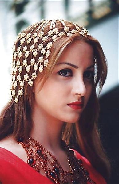 25P Best Of Arab-Arabian Celebrities