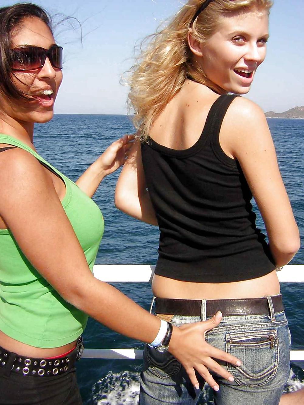 25P Hot girls in jeans III
