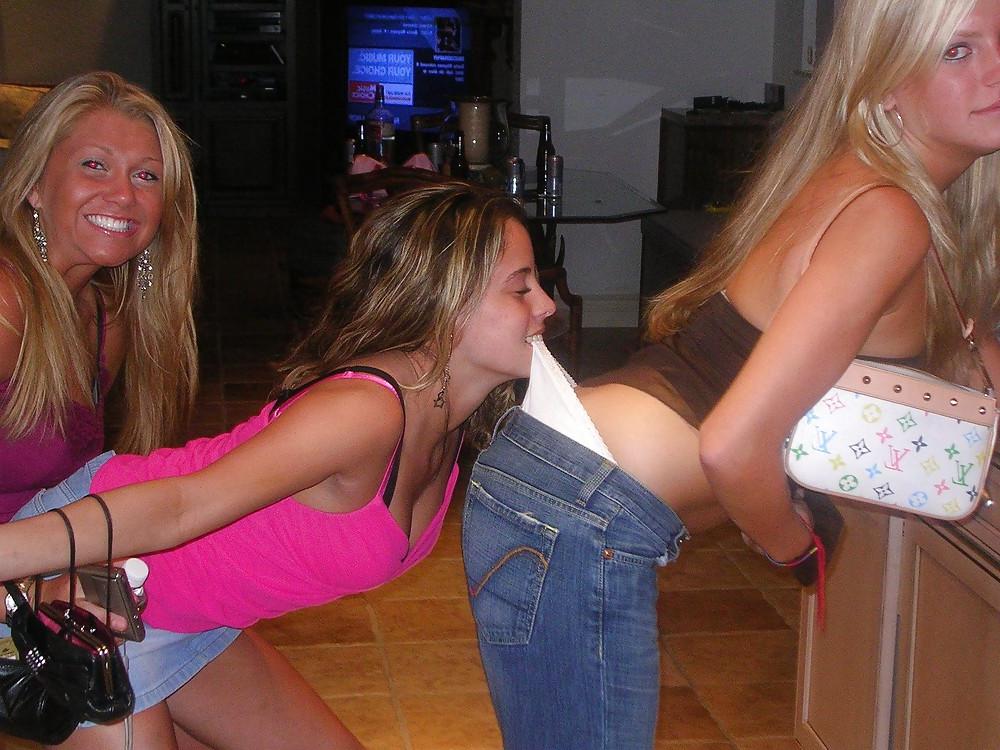 25P Hot girls in jeans III