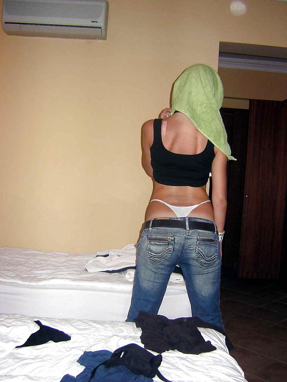 25P Hot girls in jeans III
