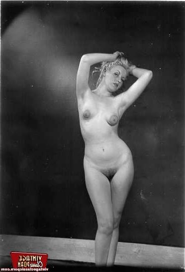 12P Several sexy ladies from the sixties with puffy