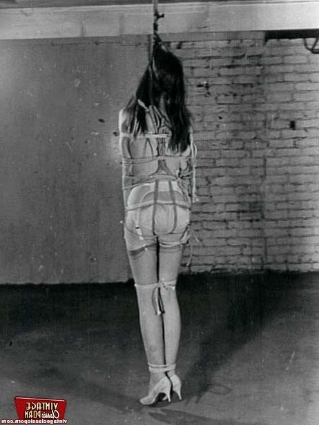 12P Seventies lady in a kinky mood tied up and exposed naked