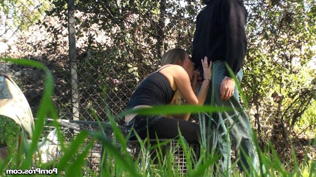 16P Pornstar Daisy Lane sucks a cock dry outdoors