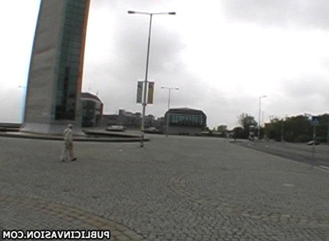 16P curly haired hoe hoe sucks off some guy in public..must see!!