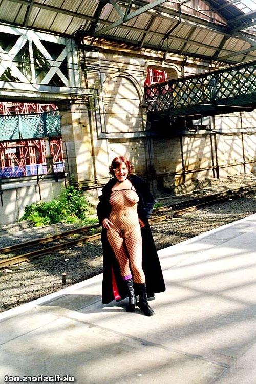 15P Red haired exhibitionist