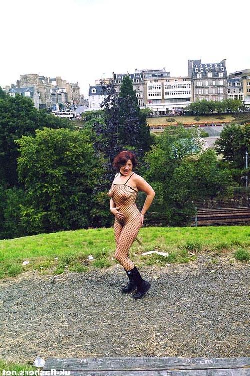 15P Red haired exhibitionist