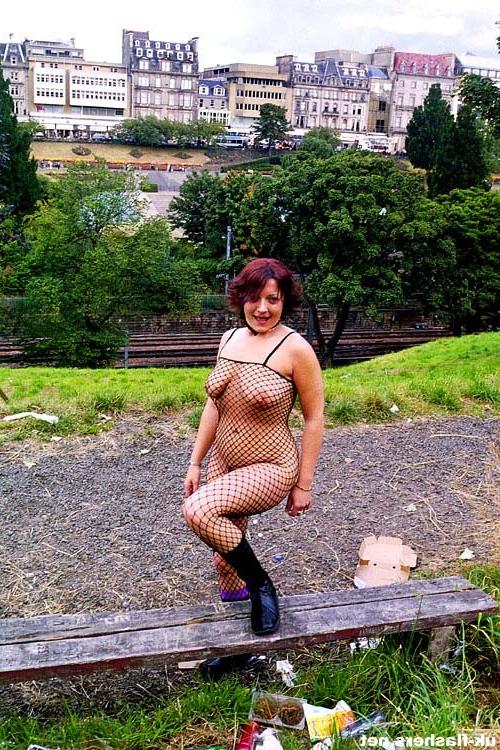 15P Red haired exhibitionist