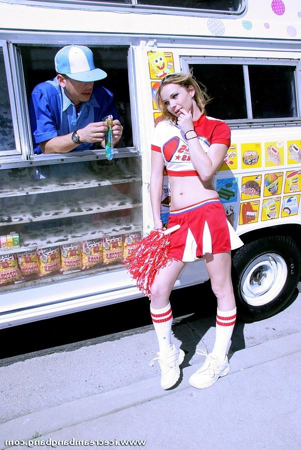 20P Animated cheerleader gets her snatch rubbed by ice cream